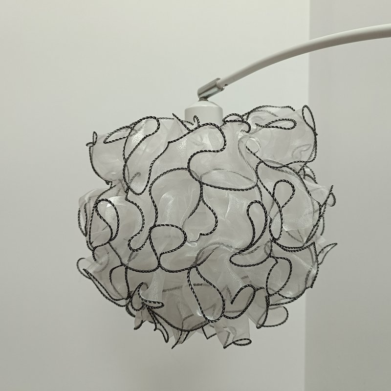 Black‑and‑white contrasting mesh spherical lampshade, wavy ball pleated lace trim, French‑style replacement lampshade accessory for table lamps and pendant lights