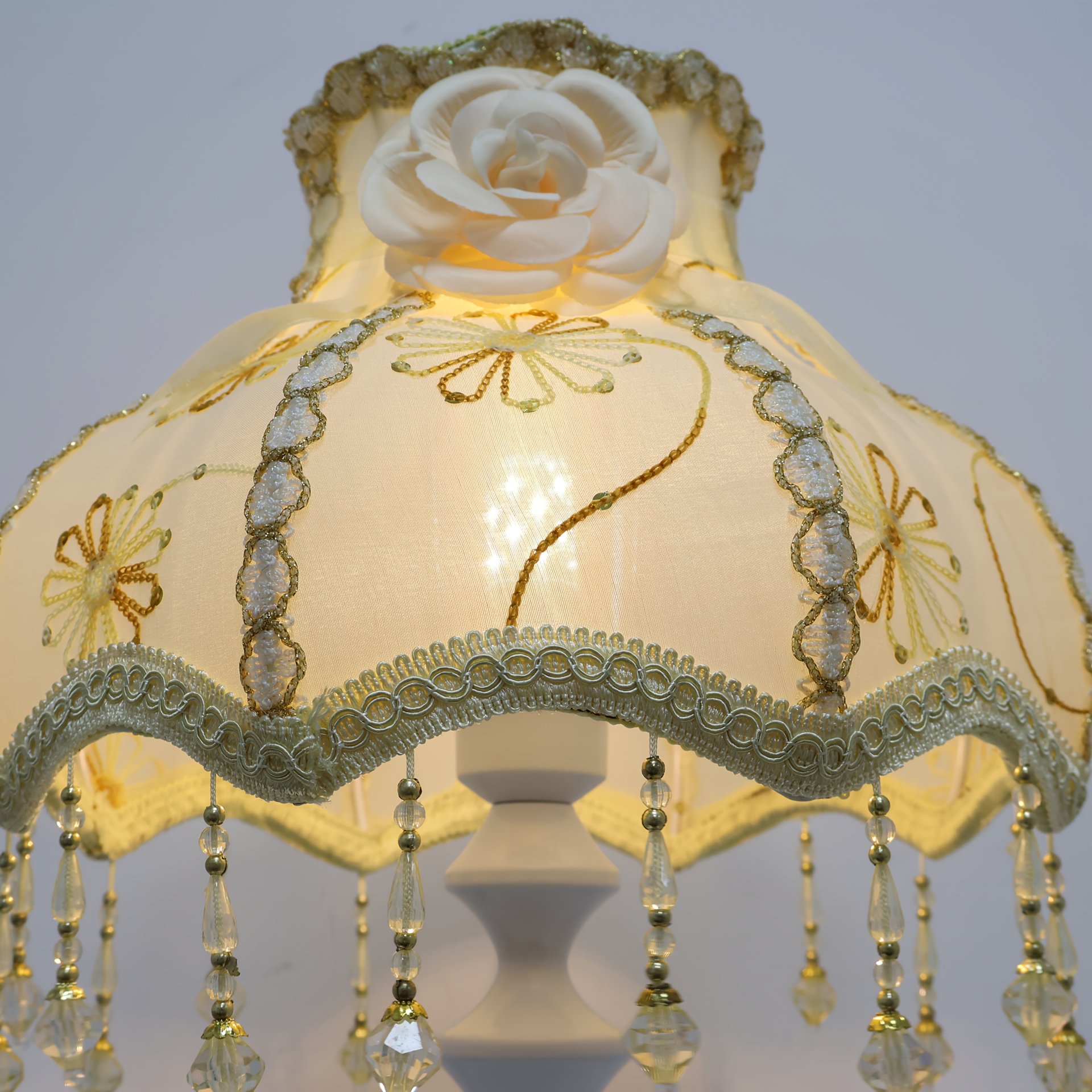 Vintage French Floral Lampshade, Victorian Jacquard Fabric Table Lamp Shade Replacement with Beaded Tassels, Antique Room Decor (Lampshade Only)